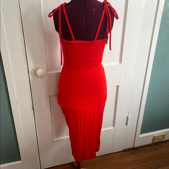 Elegant Red Ruched Dress - Picture 2 of 4